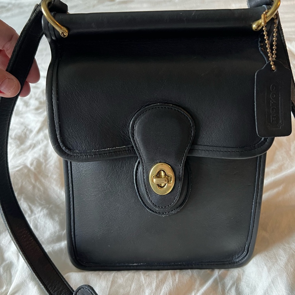 Coach Vintage 1995 Murphy Black Leather  Crossbody Bag 9930
